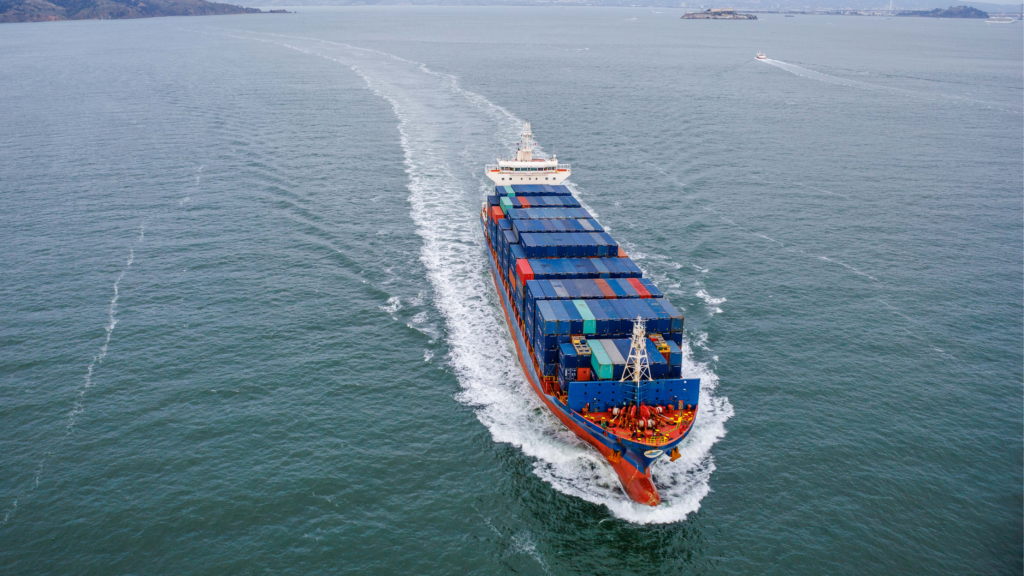 break bulk shipping cargo on a boat in action